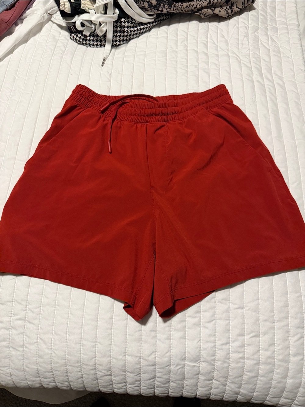 lululemon athletica Red 5” Athletic Shorts men’s medium